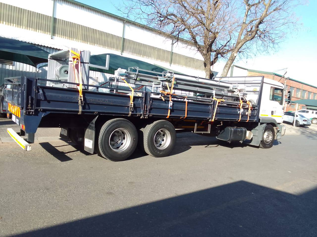 WL Transport Solutions cargo delivery